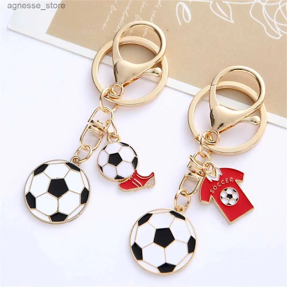 Keychains Lanyards Creative Sport Football Pendant KeyChain Soccer Player Shoe Clothes Model Keyrings Bag Ornaments Men Football Club Souvenir Gift R231201