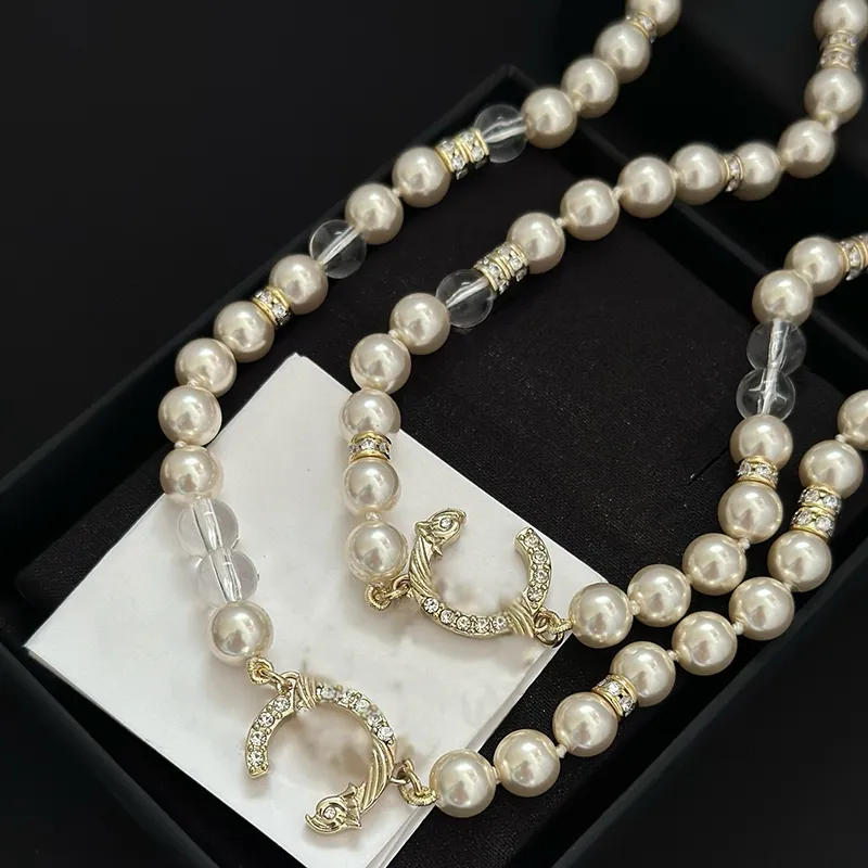 Designer Luxury Necklace White Pearl Transparent Beads Inlaid Water Double Letters Diamond Sweater Chain Classic Charm Jewelry Deliver Mother Surprise Gift