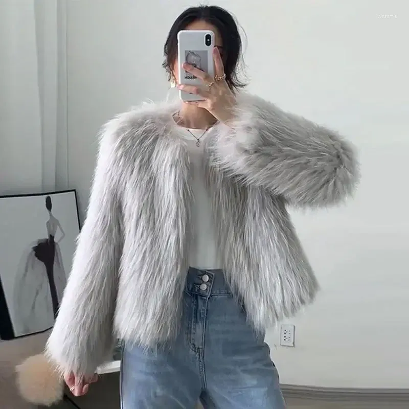 Women's Fur Thicken Patchwork Faux Coats Winter Warm Furs Overcoats Loose Office Lady Fluffy Women Casual Short Jacket T848