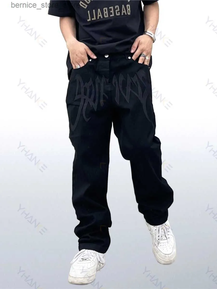 Pantaloni da uomo Four Seasons Y2K Emo Uomo Moda Nero Street Ricamo Jeans larghi taglio basso Pantaloni dritti Jeans Hip Hop Pantaloni da uomo Abbigliamento Uomo Q231201