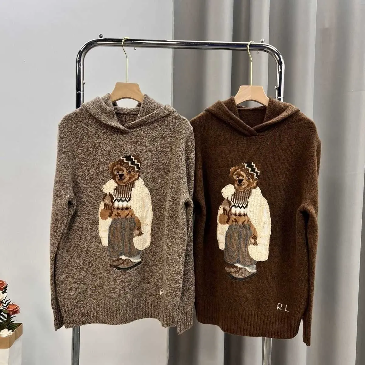 Women's Sweaters Little Bear Embroidered Cashmere Wool Hoodie Knitted Long Sleeved British Pullover Sweater Autumn/winter Casual Loose Fit