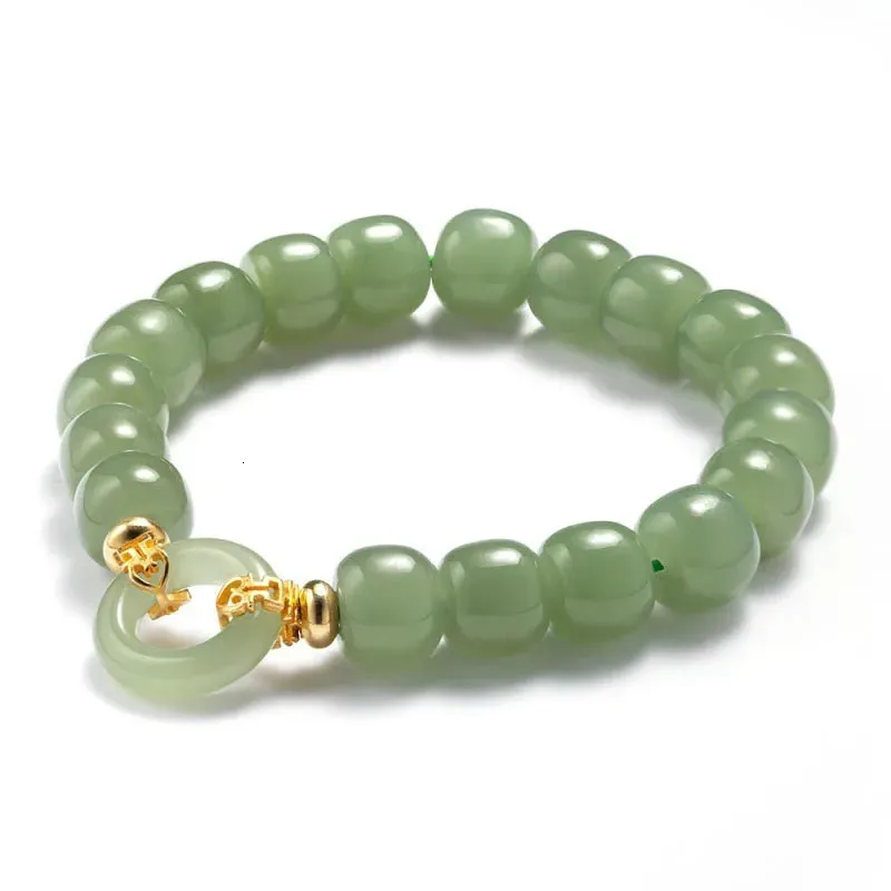 سلسلة الأزياء الطبيعية Hetian Jade Bracelet الأنيقة الرجعية اليدوية الحلي سوار المرأة غير الرسمية المجوهرات الهدية البوهيمية خمر الخرز 231130