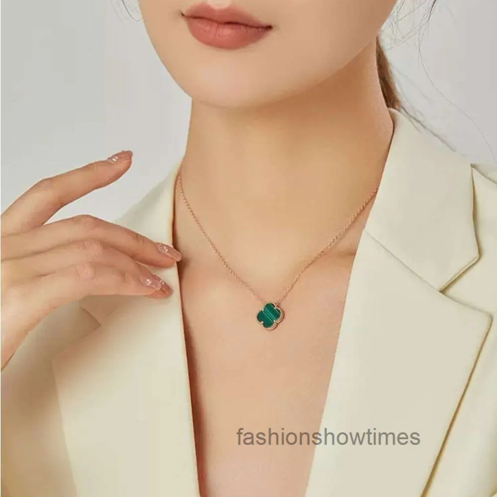 مصمم فاخر Van Clover Necklace 18K Gold Clover Netlace AU750 Rose Gold Callarbone Chain For Girlfriend and Box