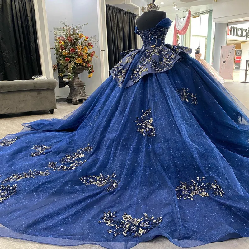 ネイビーブルーの光沢のあるボールガウンQuinceaneraドレスオフShuolder Aptliques Lace Beading Luxury Sweet 16 Dress Vestidos DE XV 15 Anos