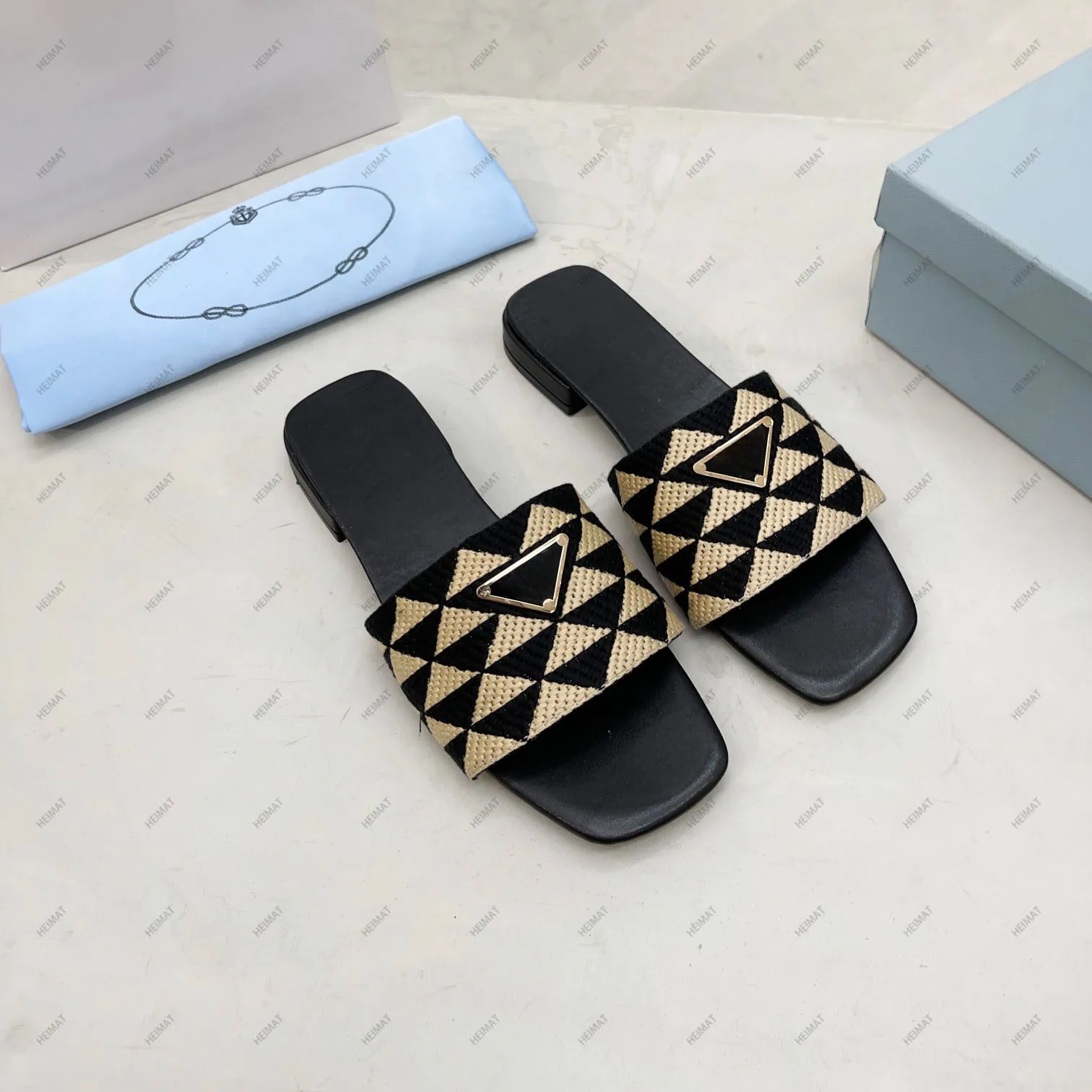 Designer de luxe femmes pantoufles sandales plaqué broderie tissu artisanal été mode plage pantoufles plates avec boîte