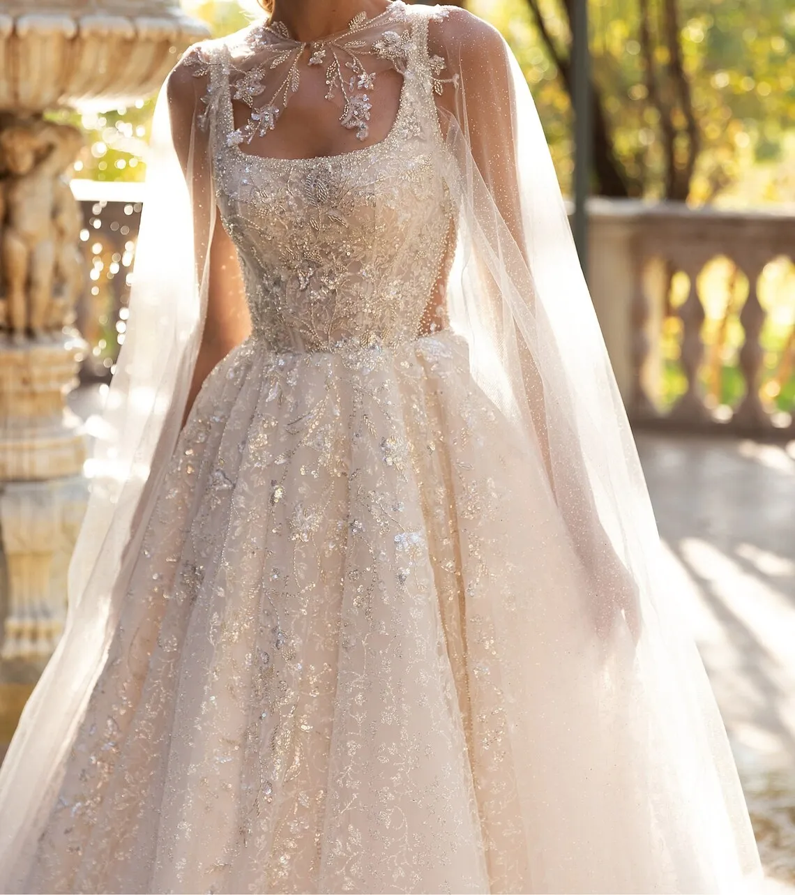 Luxurious Arabic Charming A-Line Wedding Dresses Illusion Lace Appliques Cap Sleeves Formal Bridal Gowns Robe de Mariee