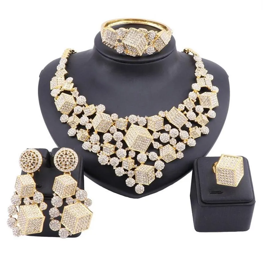 Afrikanska modesmycken set stereoskopisk fyrkantig hänge kristall stor halsband Dubai guld kvinnor armband örhängen ring för kvinnor235y