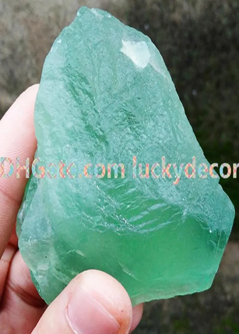 500 g di dimensioni casuali in forma di ghiaia di fluorite verde naturale, pietra di roccia verde grezza grezza per cabbing, taglio, taglio, lapidario P4114910