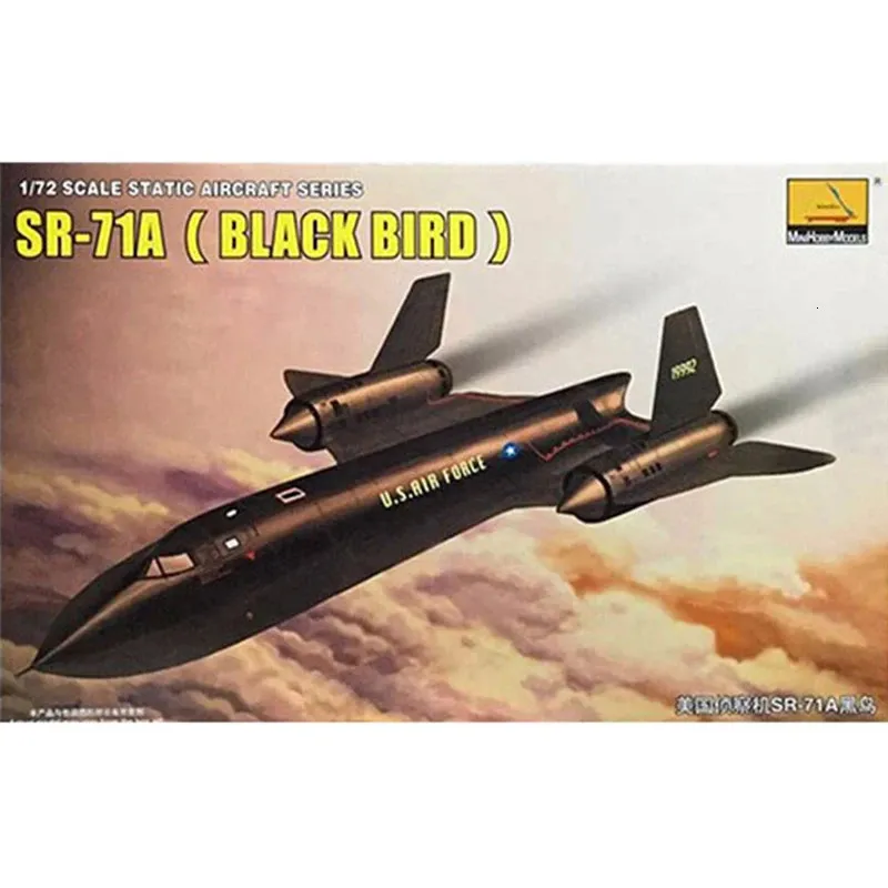 3D Puzzles Trumpeter MINIHOBBY 80201 172 SR71A Black Bird Reconnaissance Aircraft Toy Plastic Assembly Building Model Kit 231201