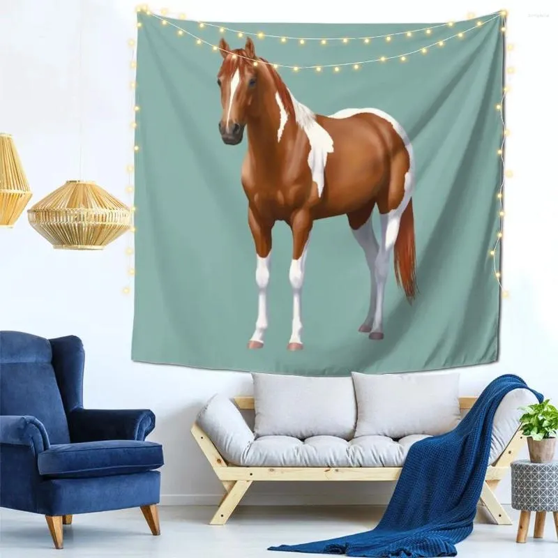 タペストリーズ美しい栗のピントソレルペイントクォータークォーター馬の種牡馬の壁の装飾バーブクリップオフィスの誕生日ギフトマルチスタイル