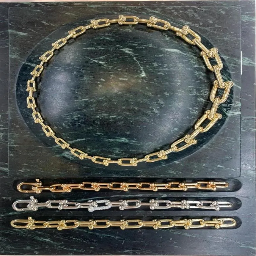Золотое серебро длинное дизайнерское ожерелье Браслет Постепенное изменение подковообразной фурнитуры Женщины Мужчины пара модные часы Высочайшее качество Свадебные P160K