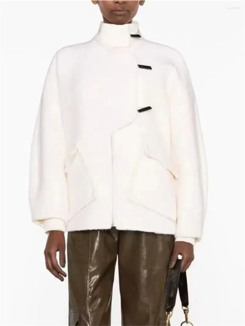 여자 재킷 흰색 또는 흑인 여성 모직 코트 스탠드 칼라 패션 올 매치 긴 소매 대형 포켓 여성 짧은 재킷 2023 일찍