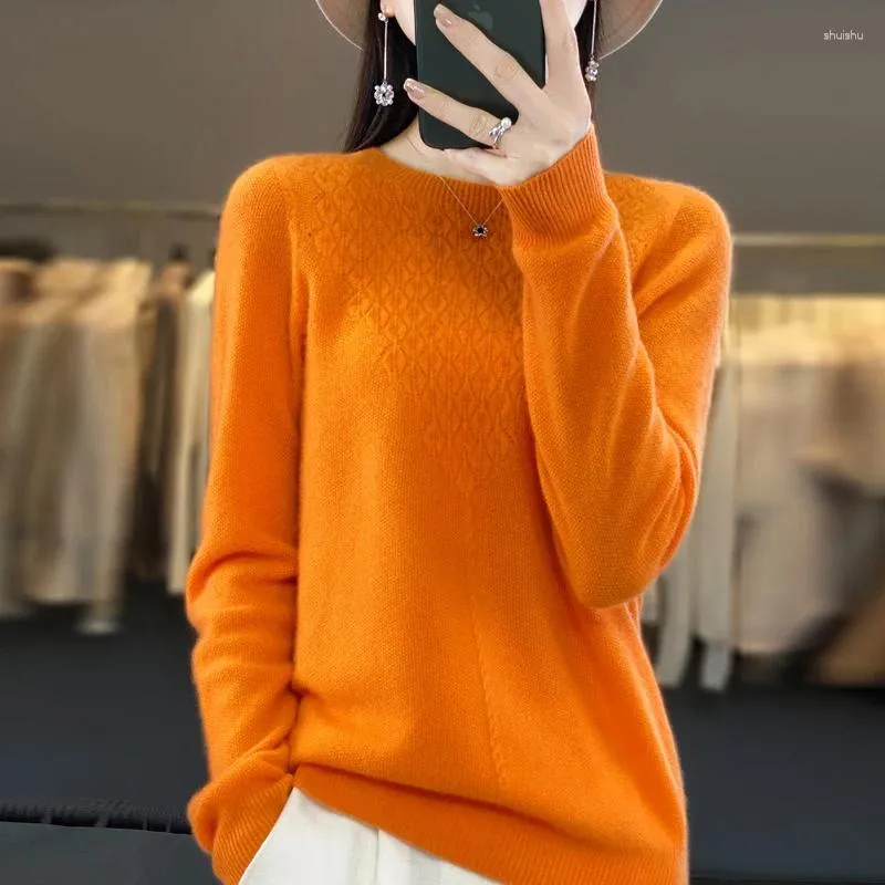 Women's Sweaters First-Line Ready-To-Wear Pure Wool Round Neck Knitted Sweater Ladies Hollow Hook Flower Head Solid Color Bottoming Shirt