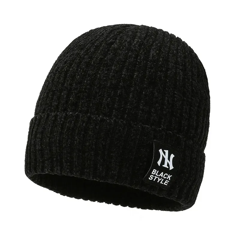 Autumn and winter new men`s knitted hats winter ski cycling windproof warm hats men`s and women`s woolen hats over hats