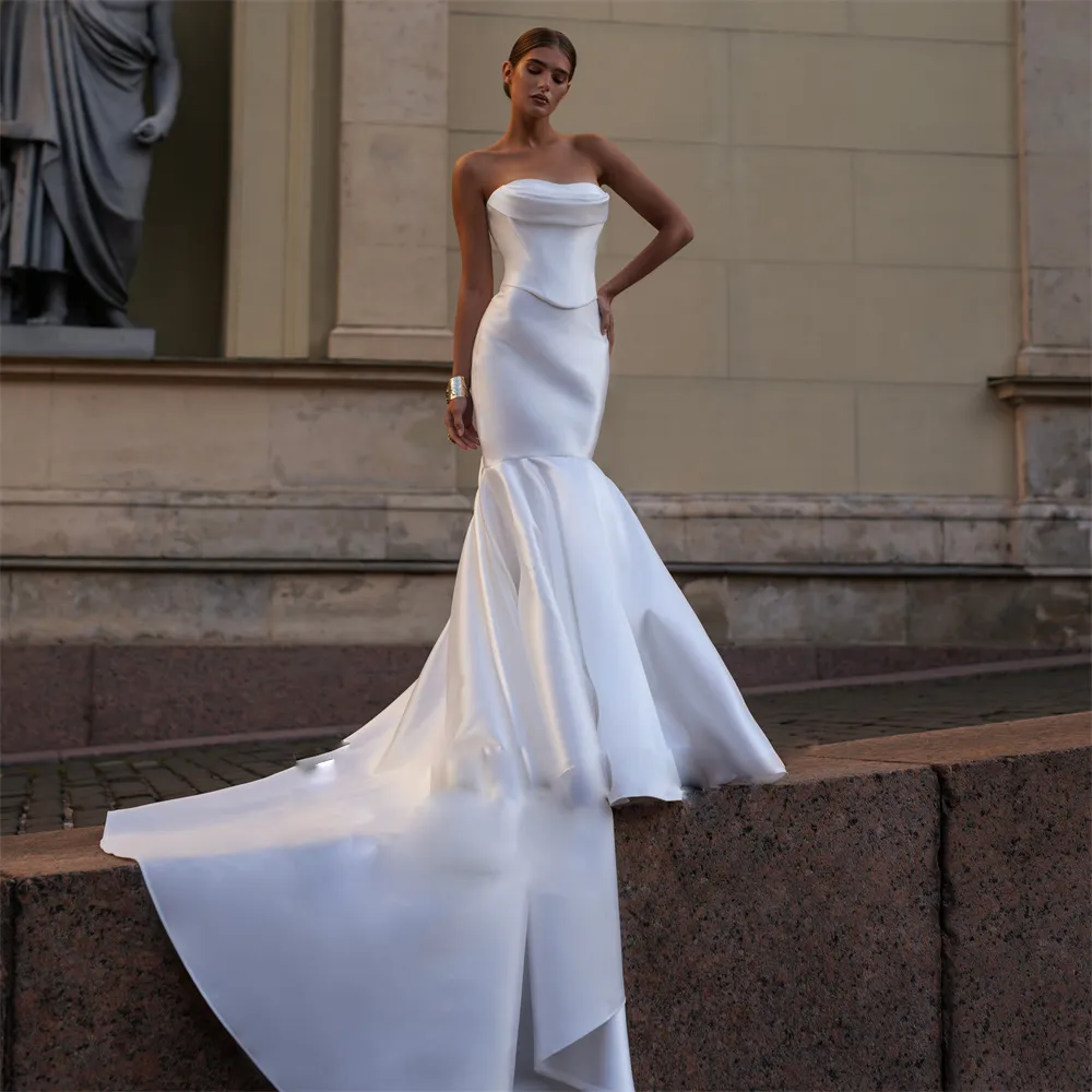 chinese dress ladies Chic Strapless Satin Pleats Mermaid Wedding Dress with Detachable Skirt QW2203 US14 / Ivory