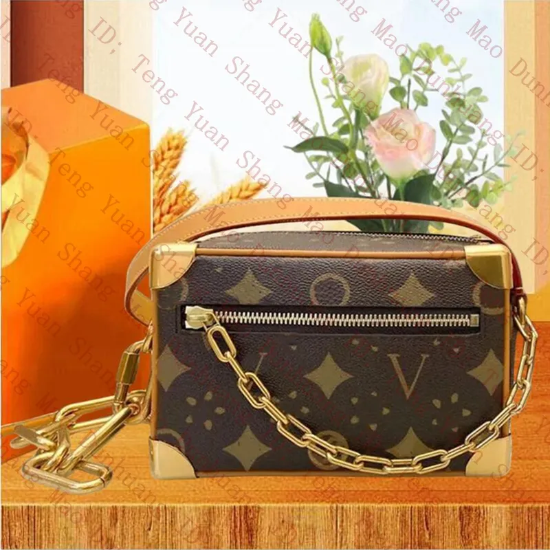 Designer väskor Retro Mini Soft Trunk Box Chain Camera Bag M44735 Högkvalitativ män Kvinnor Tote Handväska Purse Prägling Läderkoppling Cross Body Shoulder Bag