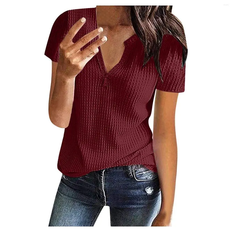 Blusas femininas tamanho grande camisa vermelha vinho elegante cor sólida waffle camisas de malha e manga curta decote em v simples lazer topo