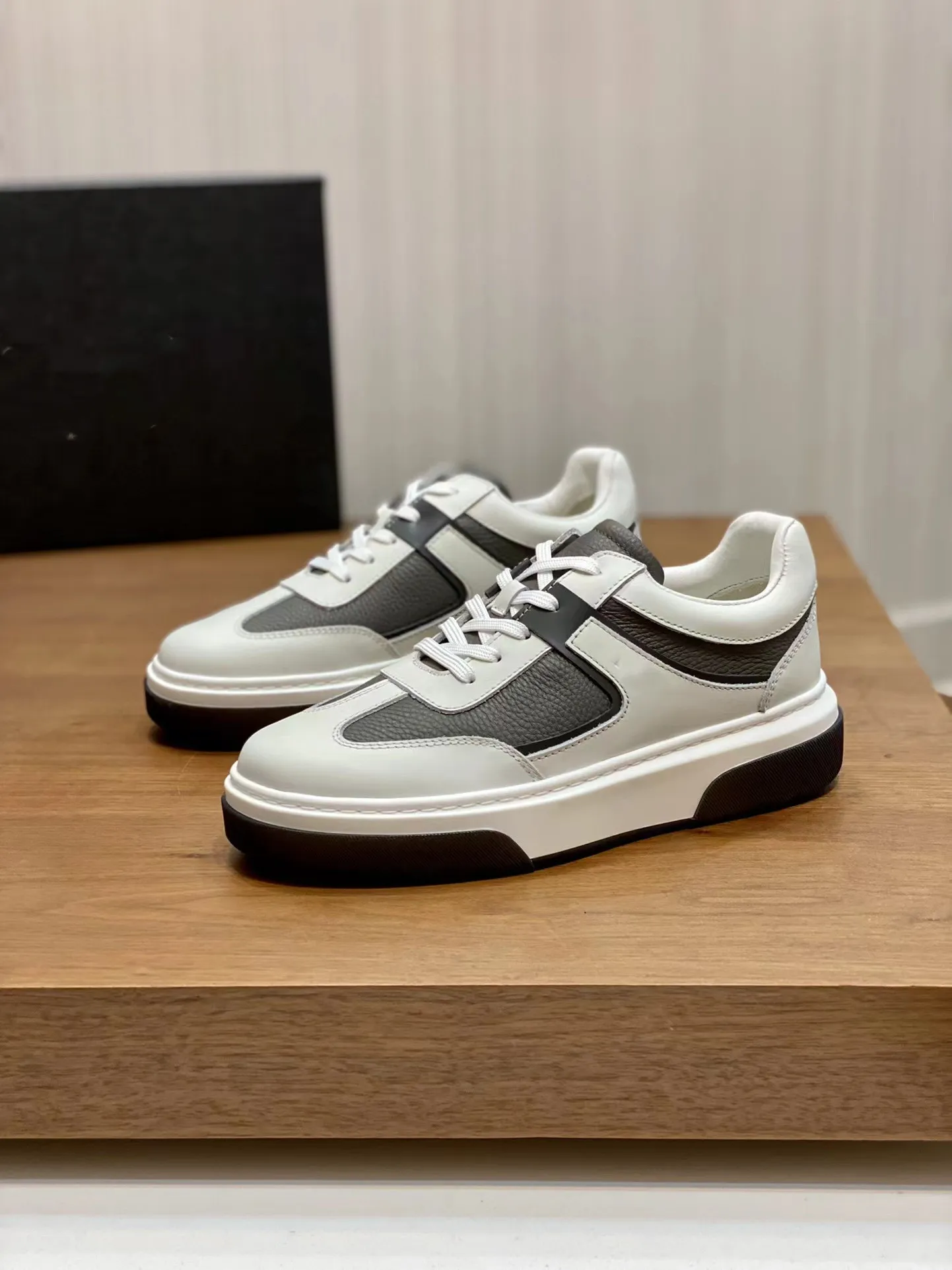 24SS Sneaker casual-sneakers in centro per le scarpe Pedro Low Top Skateboard Walking Sidueto da donna Scarpe da donna Casual Black White Flat Flat Eu38-45