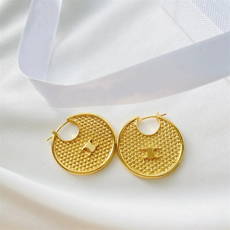 Designer de luxe rond boucles d'oreilles mode boucles d'oreilles en or à la mode triomphale hommes femmes boucle d'oreille ornements cadeaux dames boucle d'oreille bijoux goujons