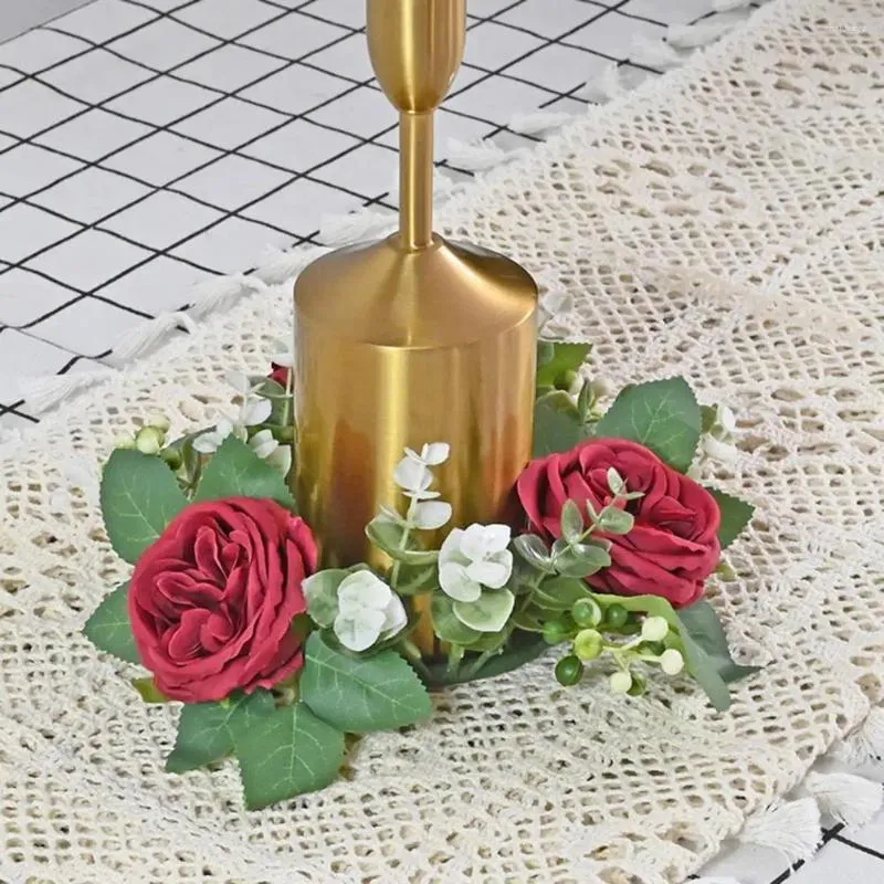 Fiori decorativi Ghirlanda di rose Decorazione Candeliere realistico Elegante decorazione di nozze per la casa Corona di simulazione per la festa
