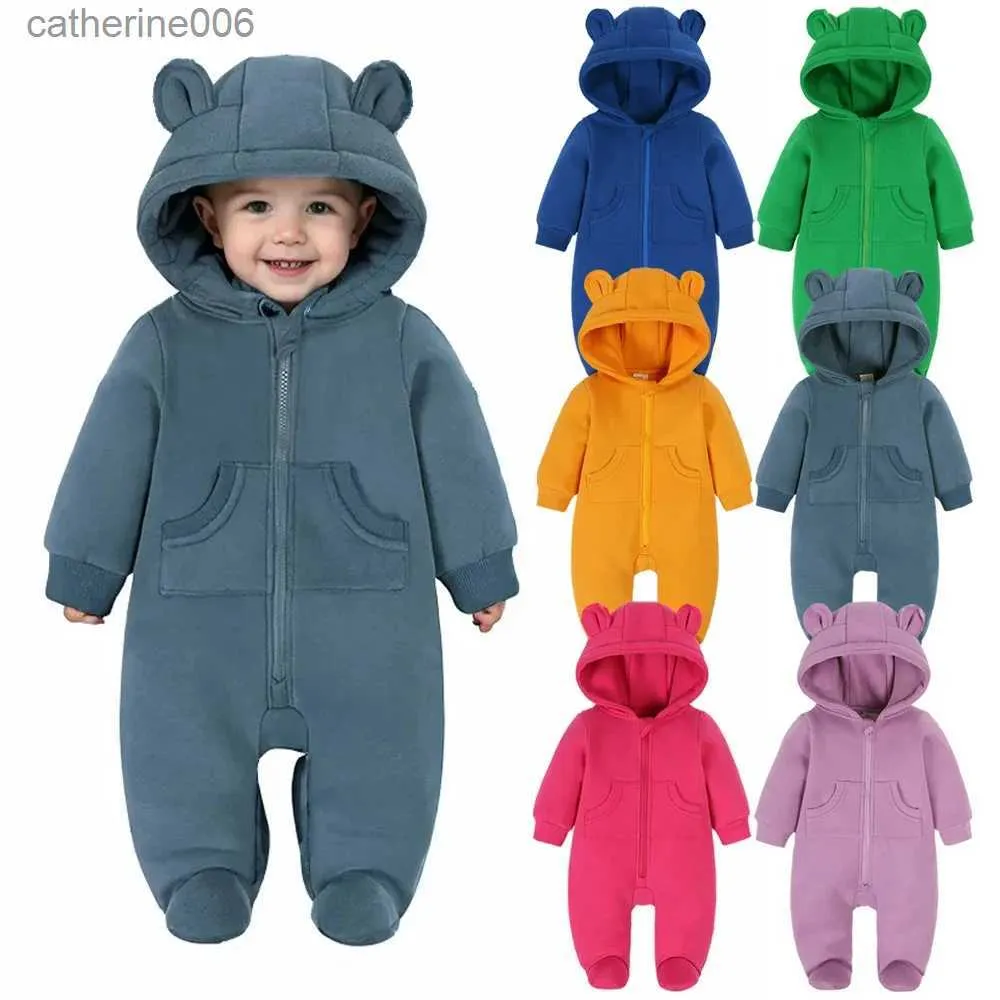 Zestawy odzieży 2023 Nowonarodzone dziecko Winty Romper Solid Pocket Hooded Bear Grube ubrania 0-24m Niemowlę Koreańską Dziewczynę Bodysuitl231202