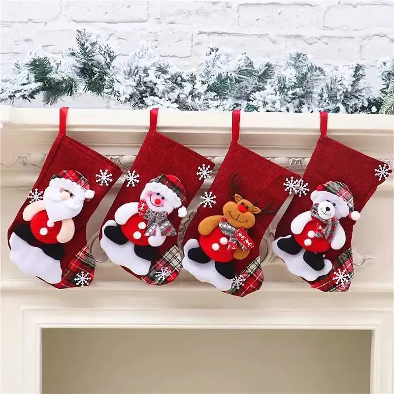 Christmas Cartoon Stocking Santa Claus Snowman Elk Xmas Sock Candy Gift Socks Bag Festival hängande dekor Rekvisita festförsörjningar bj