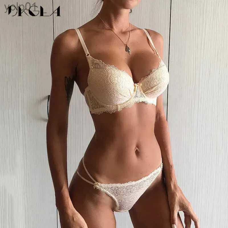 Er Verzamelen Mode Zwart Ondergoed Vrouwen Bh Set Push Up Beha Katoen Dikke Diepe V Sexy Bh Kanten Lingerie Sets BorduurselL231202