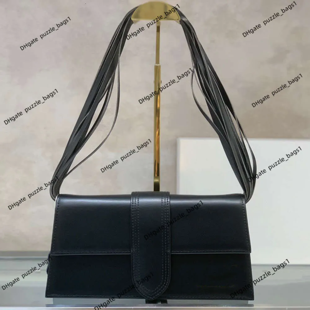 High-end 7A Designer Bag Luxury Crossbody Handväska Trend Designväska för kvinnors nya mode axel minimalistiska pendling messenger tygväska fabriksförsäljning