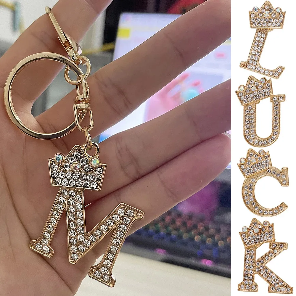 Taschenteile Zubehör Luxus Krone 26 Buchstaben Metall Schlüsselanhänger Mode Strass Initial Schlüsselanhänger Anhänger Charms DIY Geburtstagsgeschenke 231202