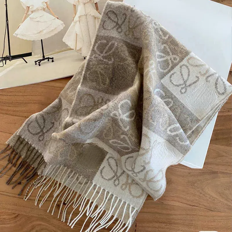 Women Designer Scarf Stars Samma Jacquard Checkerboard Autumn Winter Fashion Temperament Warm Tassel Cashmere Scarf Rowe Shawl