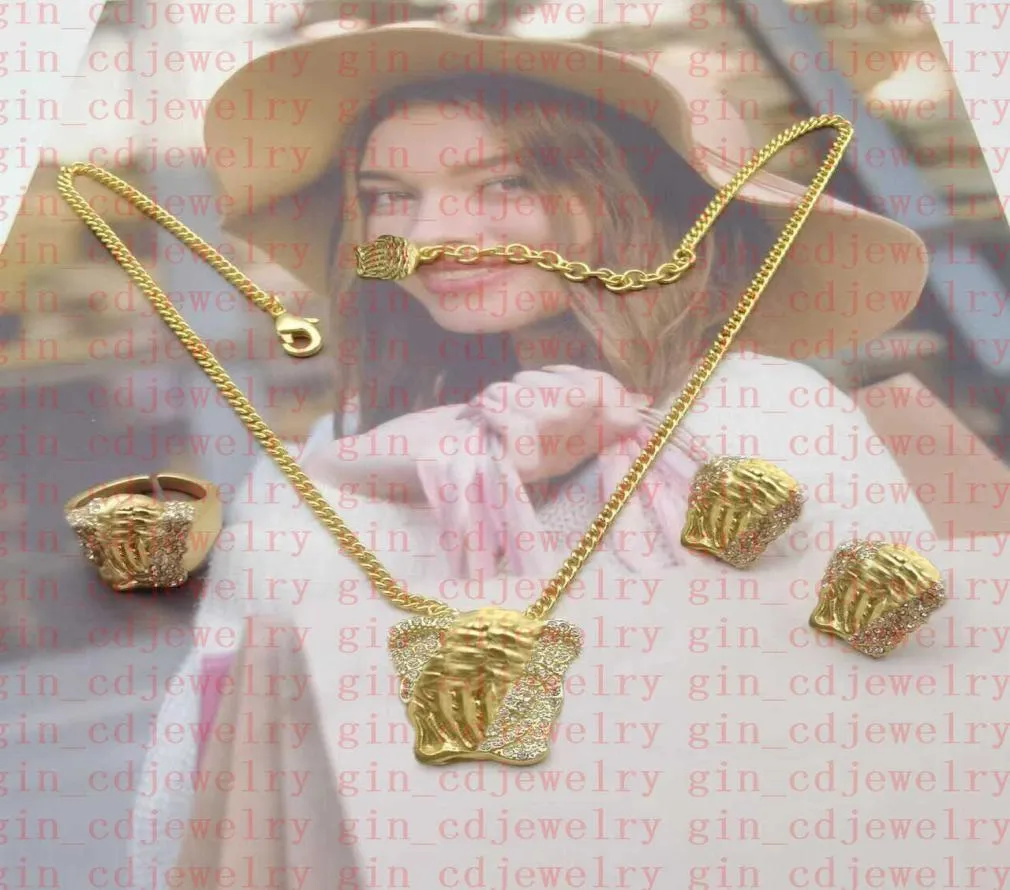 Fashion Designer Necklaces V Pendant Banshee Head 18K Gold Plated Bracelets Earrings Rings Birthday Festive Engagement Gifts V74762743