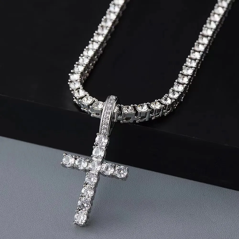 Halsband Cross Pendant Hip Hop Necklace 4mm 5mm VVS Moissanite Diamond Tennis Chain Sier for Women Men smycken 2024 NYTT