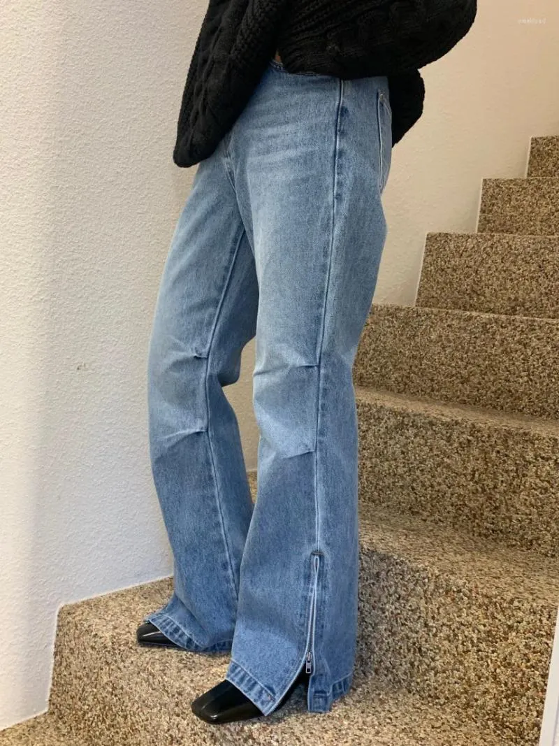 Kvinnors byxor Superaen 2023 Spring och Autumn Trouser Hem Split dragkedja tvättar blå hög midja raka jeans