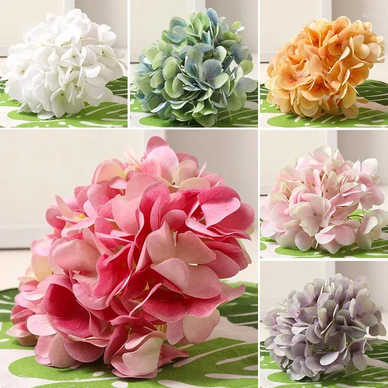 Dekorativa blommor Simulering 3D Hortensia Head Silk Tyg Party Festival Wedding Home Decoration Petals Diy Manual Accessories Artificial