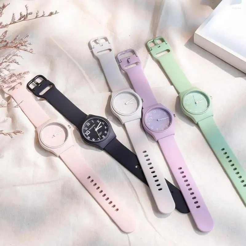 Relógios de pulso Candy Color Quartz Watch 36mm Meninos e Meninas Estudantes Escolares Relógios Ins Alta Beleza Feminino Moda Relógio