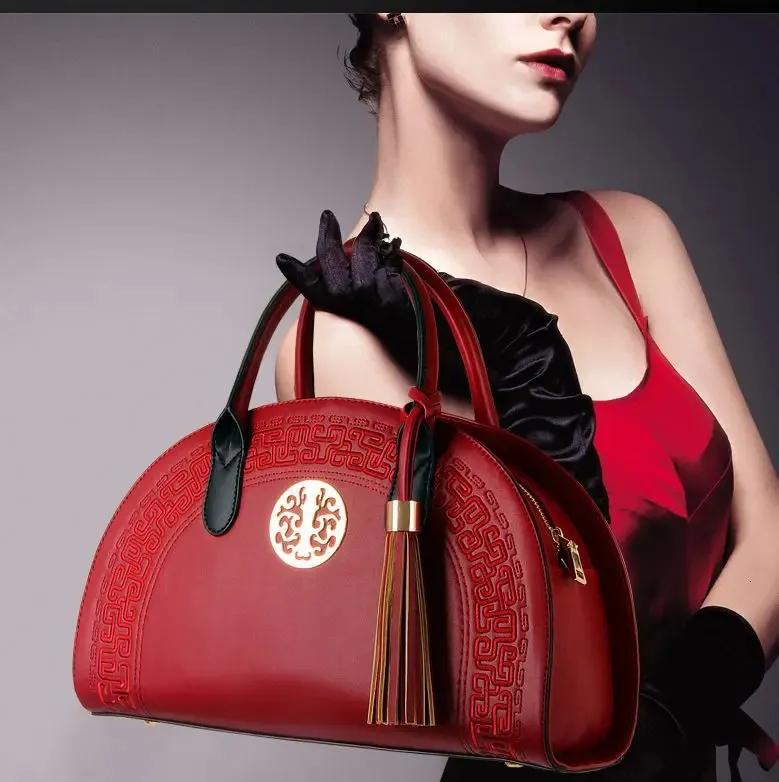 Torby wieczorowe Wysokiej jakości torebki mody damskie torba panna młoda Chińska narodowa haftowa torebka na ramię 231201