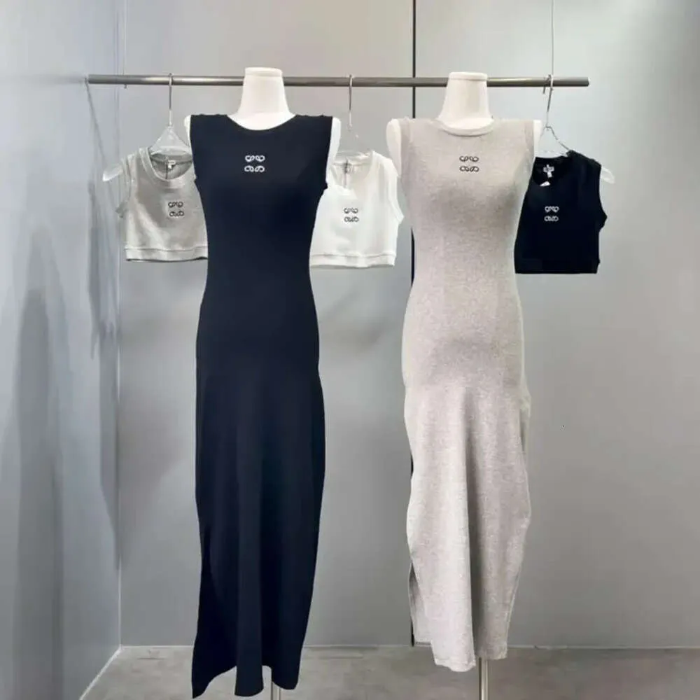 Designerklänningar för kvinnor kvinnor casual klänningar o nacke sexig ärmlös ut lapp broderad dekoration kläder kvinnliga kroppskonklänning 688SS