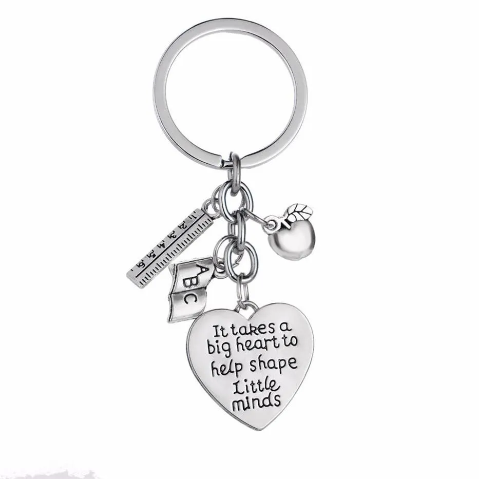 12pcs Metal Charms Keyring It Takes A Big Heart To Help Shape Little Minds Keychain BPPLE Ruler Abc Letters Teachers Key Chains Ri2791