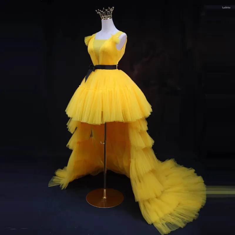 Abiti da festa Giallo A Line Tulle Pizzo Prom Scollo a V Corsetto Abito da sera da donna Abiti formali per damigelle Abiti Gonna a strati