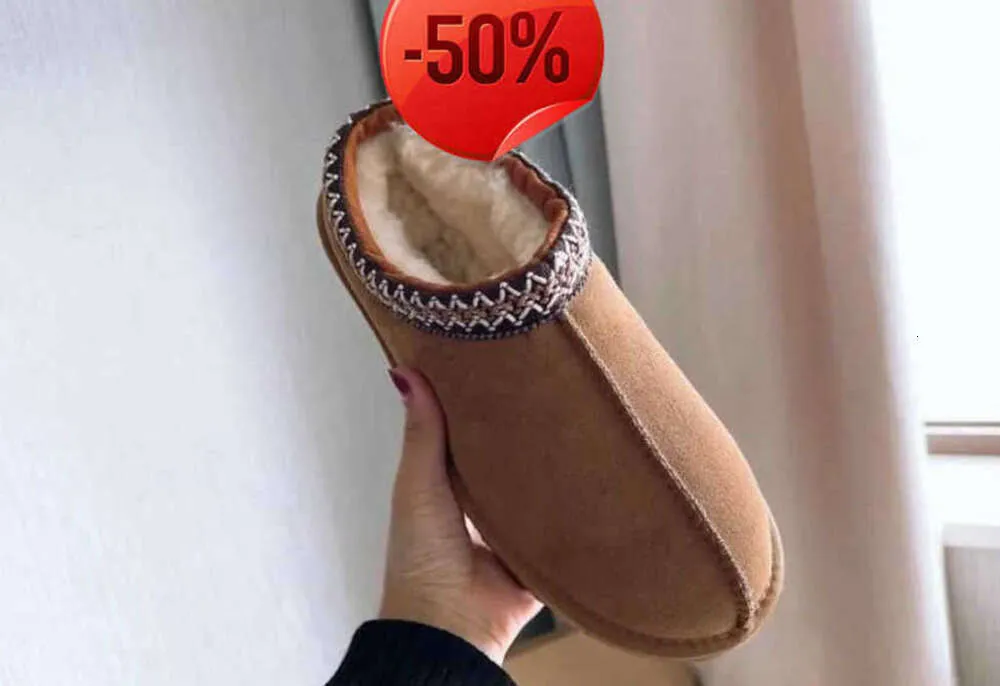 Austrália Botas de Neve Clássicas Designer Ultra Mini Tasman Chinelo Dealworld Mulheres Meia Bota Quente Inverno Pele De Pelúcia Cetim Tazzs Tornozelo Bootie Trendy Shoes