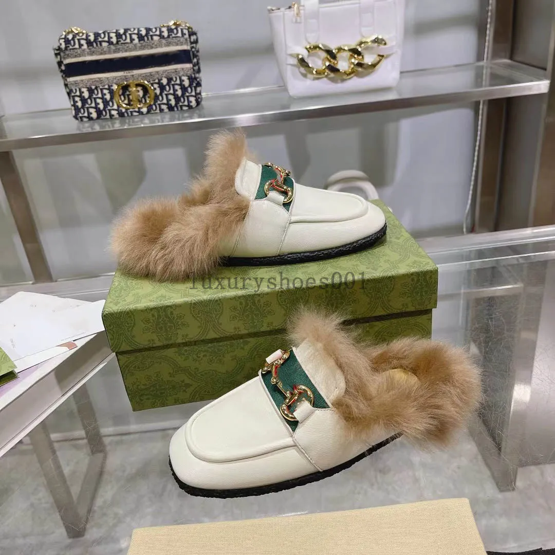 Mules Leather slipper fue slippers Round toe loafer backless design quilted hardware 100 leather Woman man mule Mules luxury Slip on princetown