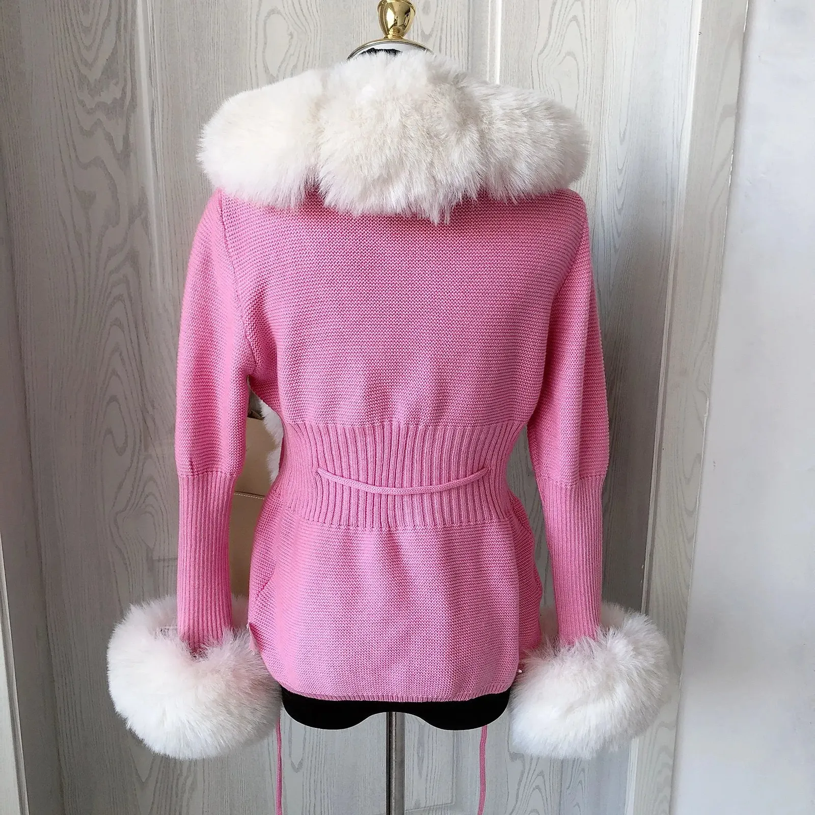 Fox fur collar cardigan deals