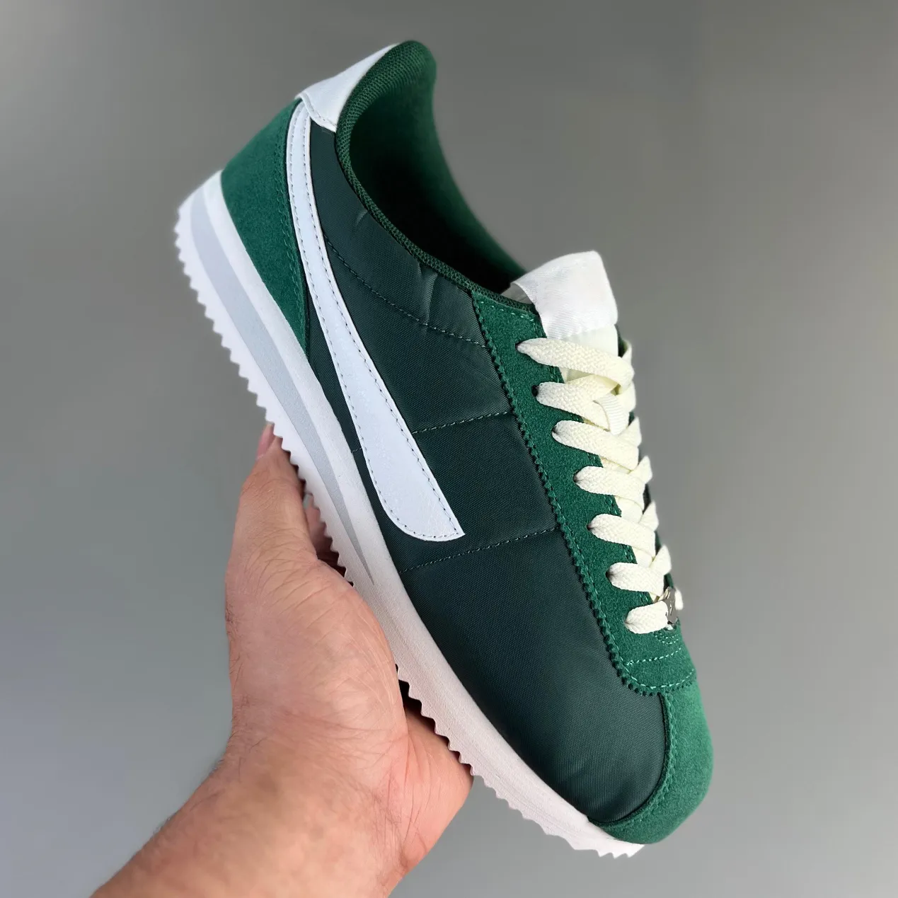 Nike cortez dhgate hotsell
