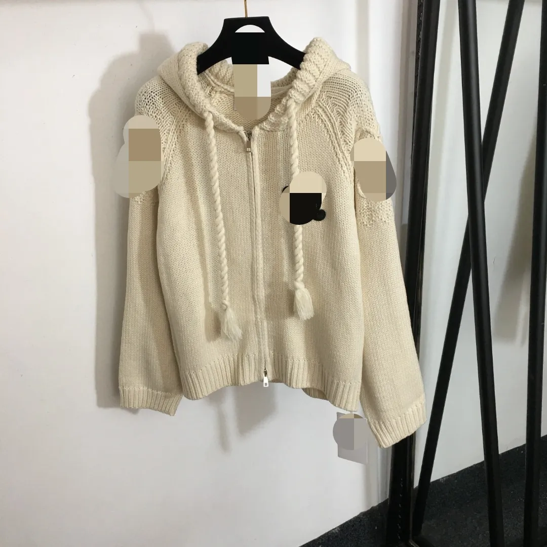 1204 L 2023 Runway Autumn Brand SAme Style Sweater White Long Sleeve Hooded Womens Clothes High Quality Womens 20238938