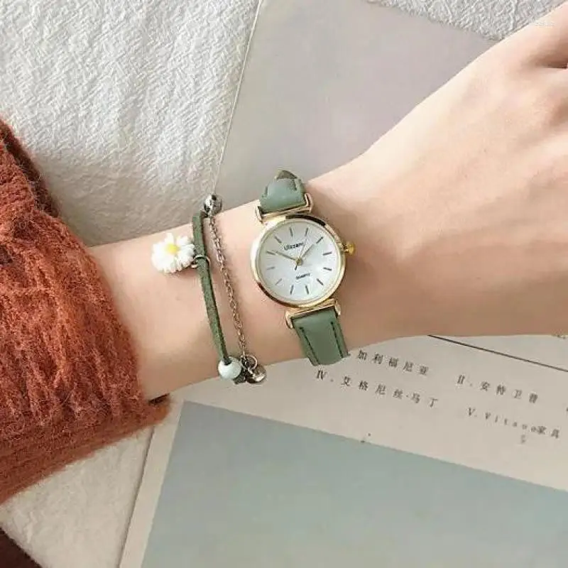 Relógios de pulso retro à prova d'água relógios relógio de quartzo simples dial pulseira casual cinto de couro mulheres senhora acessórios de pulso presente delicado