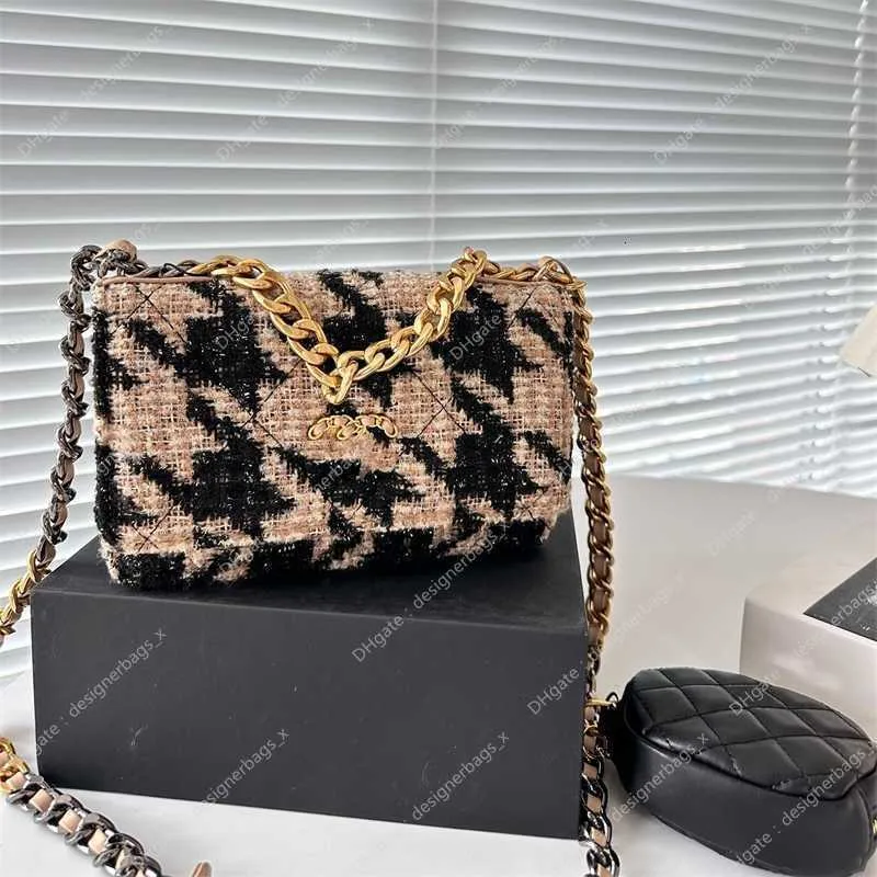 7a Famous Designer Crossbody Bag French Brand Shoulder Luxurious Women Woven Wallet Autumn and Winter Woolen Underarm with Mini Classic Coin Card Holder