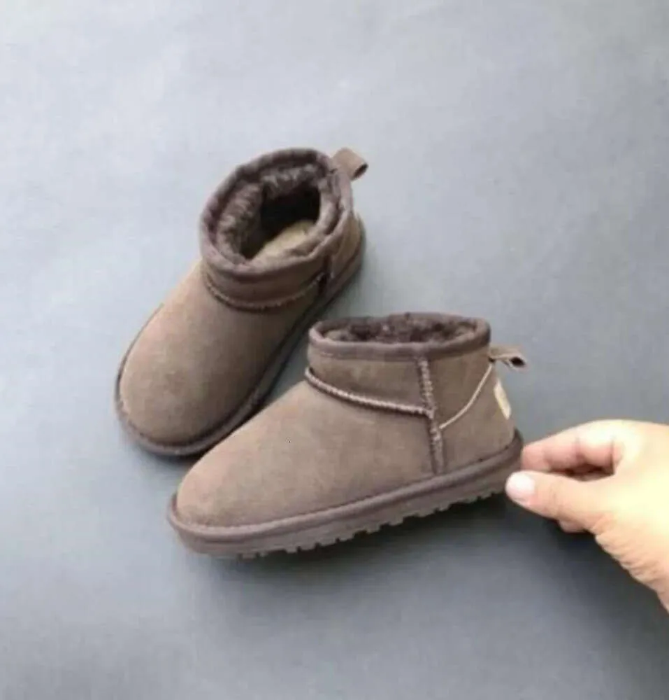 UG G Boots for Kids New Boots Uggsity Kids Australia Snow Boot Designer Childres Shoes Winter Classic Ultra Mini Botton Boys Boys Boys Ankle Booties Kid Fur