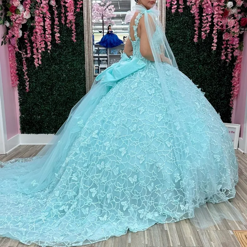Sky Blue V-Neck Princess Quinceanera Dress Ball Suknia z Cape Butterfly Applique Beadig Sweet 16 Sukienka Vestidos de 15 anos