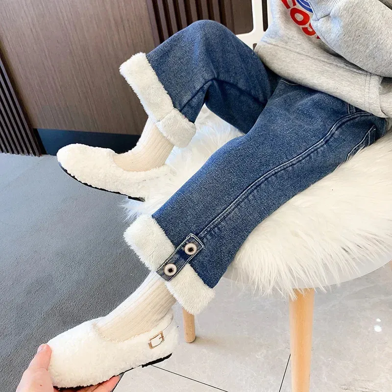 Pantskirt Girls winter jeans children plus fleece wideleg pants wearing baby integrated cotton 1 3 5 7 8Y 231202