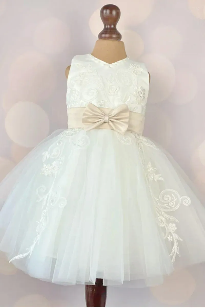 Girl Dresses Flower Dress Elegant Ivory Lace Tulle Features With V-neck Appliqued And Bow Fit Wedding Party First Communion Gowns